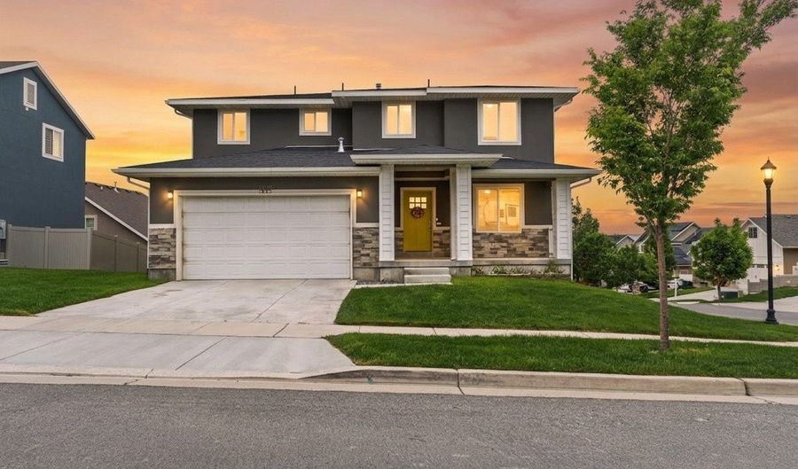 15134 S WHITE HART Ln, Bluffdale, UT 84065 - 3 Beds, 3 Bath