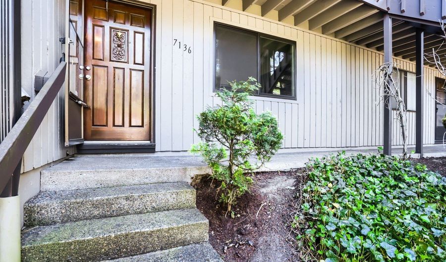 7136 SW MURRAY Blvd 109, Beaverton, OR 97008 - 2 Beds, 2 Bath