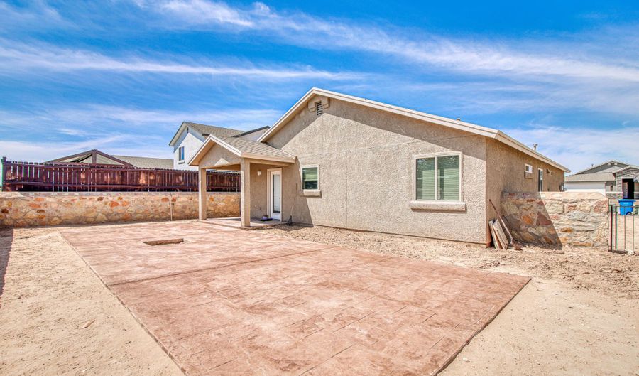 11531 Flor Gloriosa Dr, Socorro, TX 79927 - 3 Beds, 2 Bath
