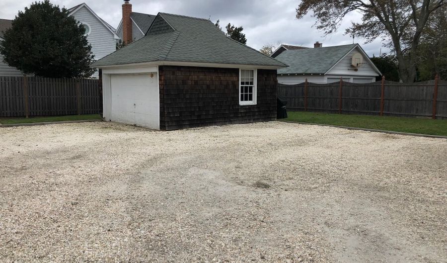 632 Main Ave 5, Bay Head, NJ 08742 - 0 Beds, 1 Bath