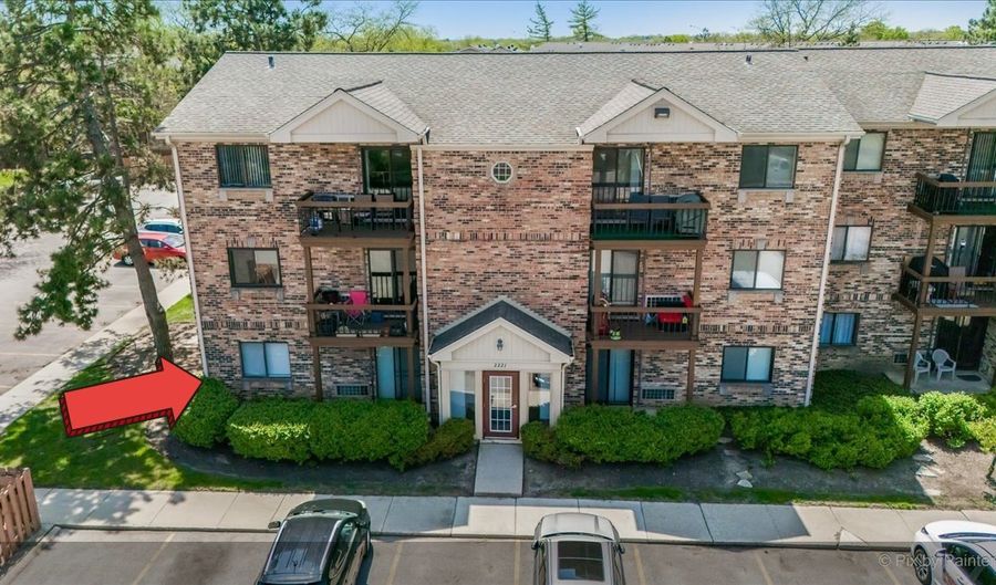 2221 W Nichols Rd A, Arlington Heights, IL 60004 - 1 Beds, 1 Bath