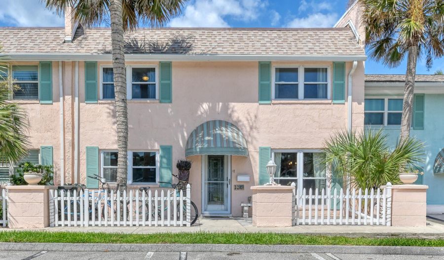 2233 SEMINOLE Rd 32, Atlantic Beach, FL 32233 - 3 Beds, 3 Bath