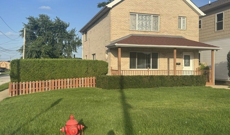 12203 S MCDANIEL St, Alsip, IL 60803 - 3 Beds, 3 Bath