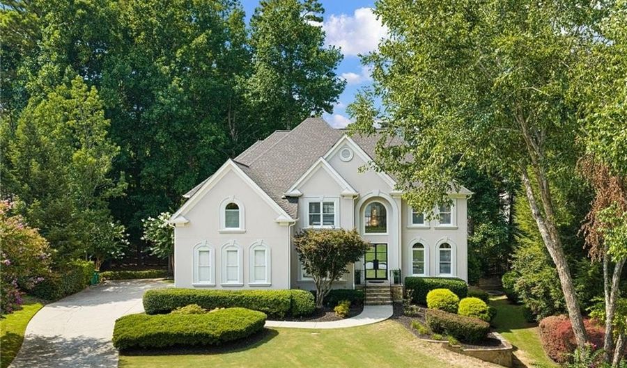 765 Falls Landing Ct, Alpharetta, GA 30022 - 5 Beds, 6 Bath