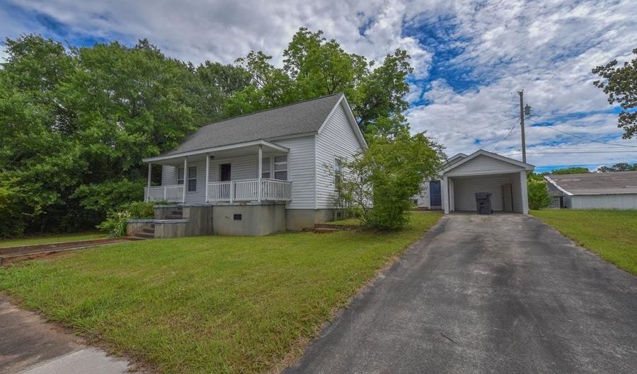 301 Mill St, Abbeville, SC 29620 - 3 Beds, 1 Bath