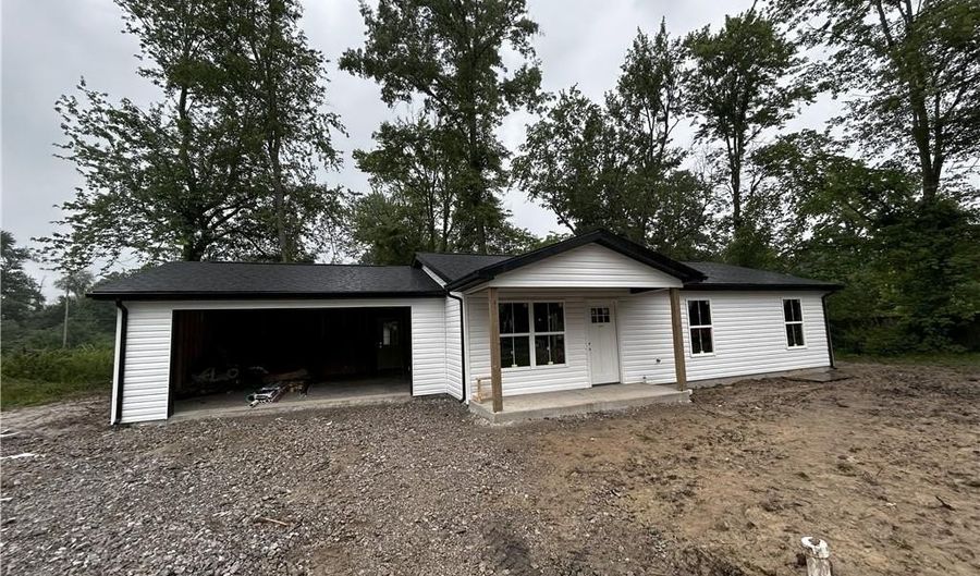 1170 Pearl St, Austin, IN 47102 - 3 Beds, 2 Bath