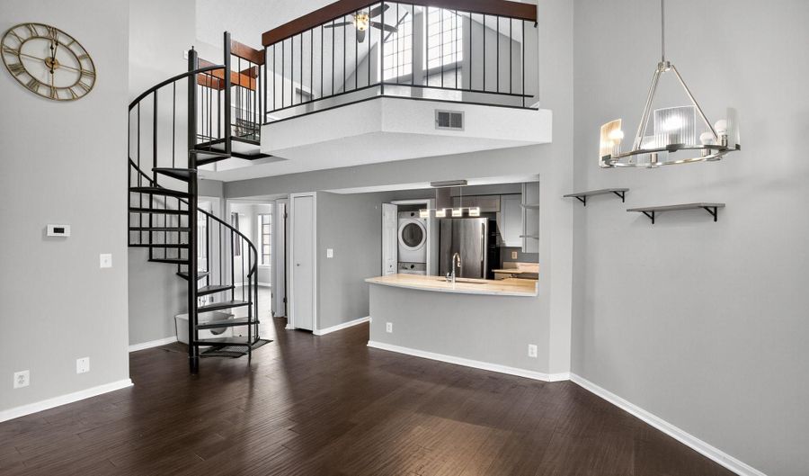 6010 CURTIER Dr F, Alexandria, VA 22310 - 2 Beds, 2 Bath