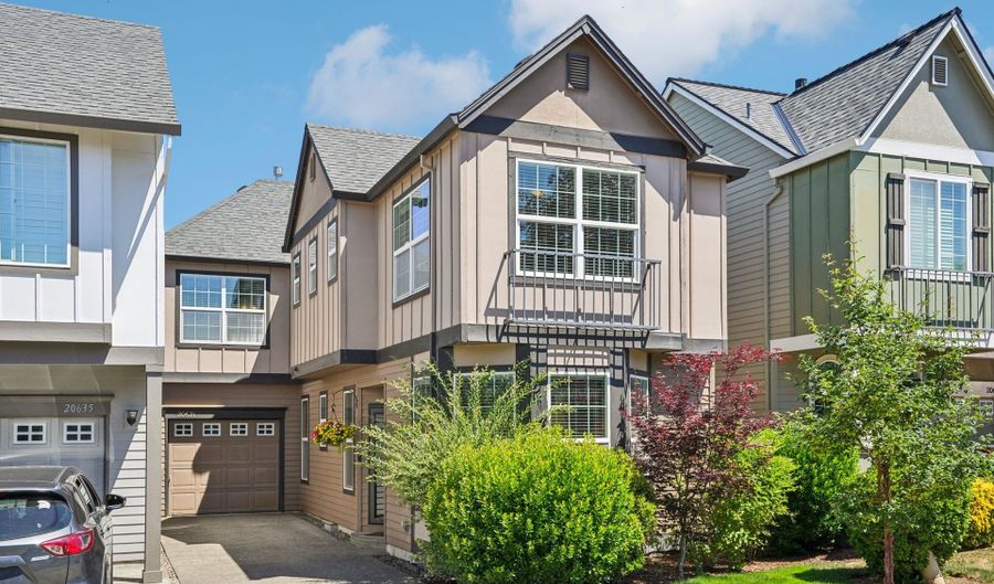 20621 SW ROSEMOUNT St, Beaverton, OR 97078 - 3 Beds, 3 Bath
