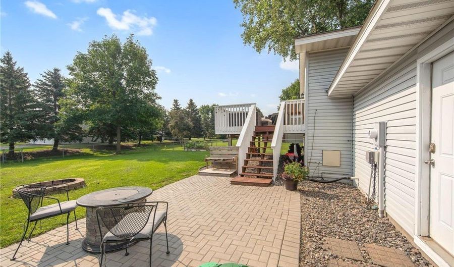 5652 Kalland Ave NE, Albertville, MN 55301 - 4 Beds, 2 Bath