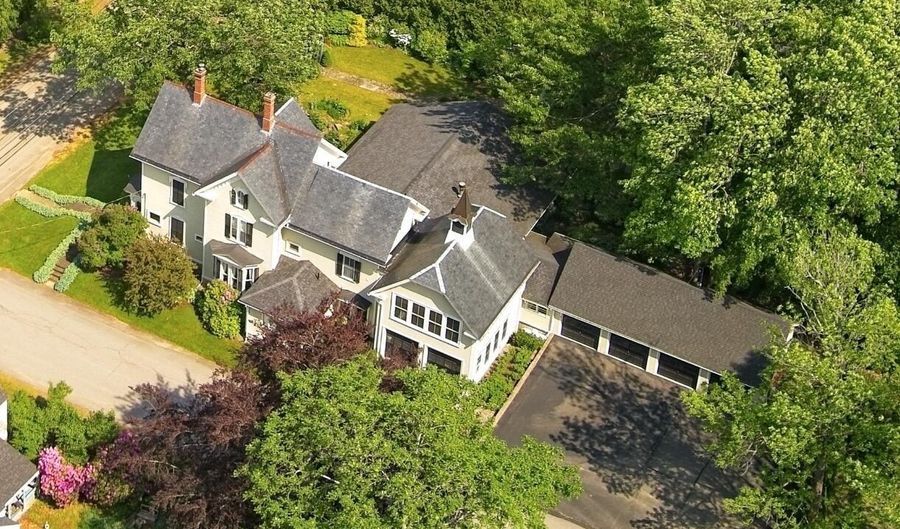 58 Church St, Belfast, ME 04915 - 6 Beds, 7 Bath