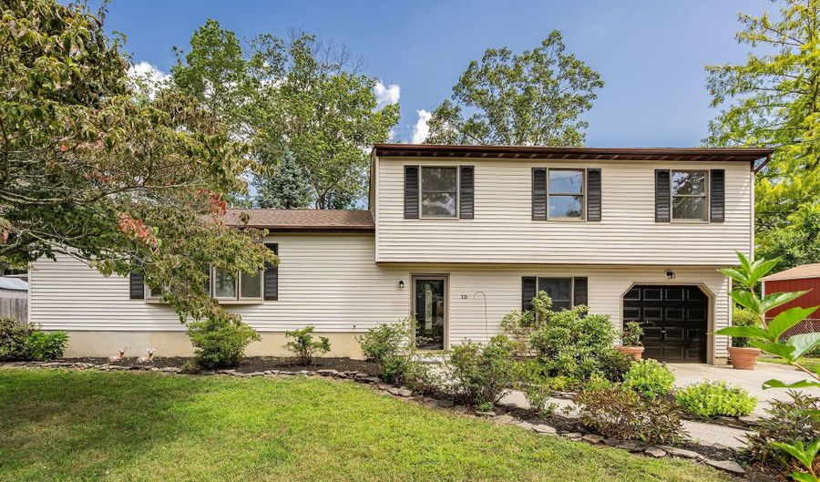 13 Grouse Dr, Bayville, NJ 08721 - 4 Beds, 2 Bath