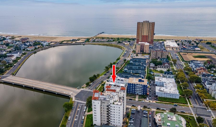 400 Deal Lake Dr 8F, Asbury Park, NJ 07712 - 2 Beds, 2 Bath