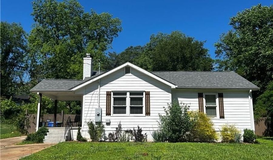 1611 Wellswood Dr SE, Atlanta, GA 30315 - 3 Beds, 2 Bath