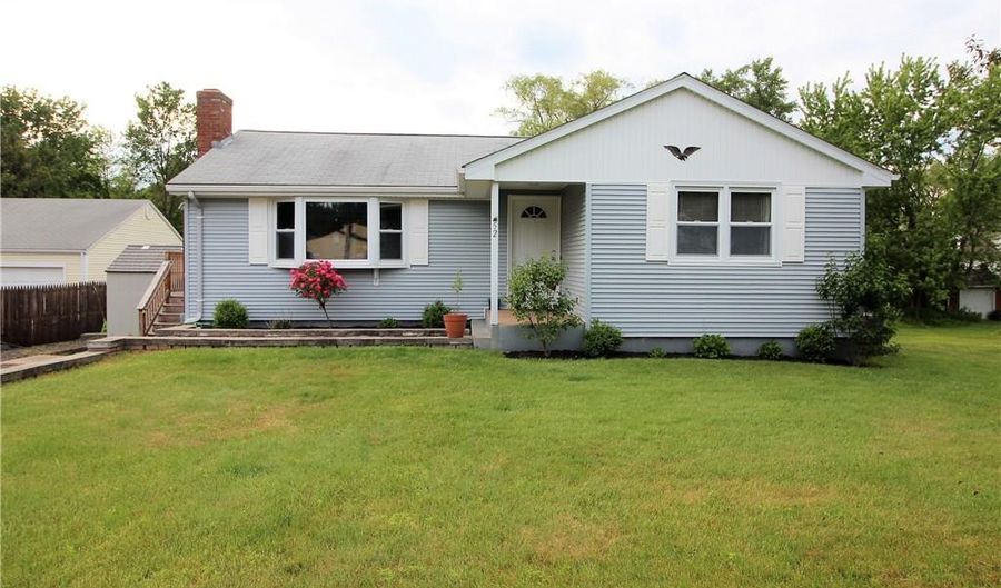 52 Evergreen Rd, Cromwell, CT 06416 - 3 Beds, 2 Bath
