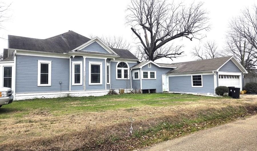 171 N Dupree, Ashdown, AR 71822 - 3 Beds, 3 Bath