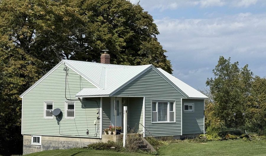 2852 Vermont Route 22A, Addison, VT 05491 - 2 Beds, 1 Bath