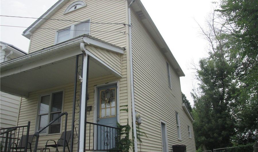 127 Maplewood Ave, Ambridge, PA 15003 - 3 Beds, 0 Bath