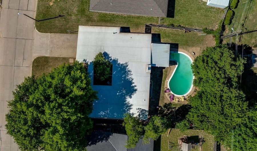 1800 N Alexander Ln, Bethany, OK 73008 - 3 Beds, 2 Bath