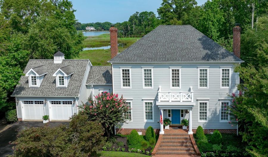 1307 BEACHVIEW Rd, Annapolis, MD 21403 - 4 Beds, 5 Bath