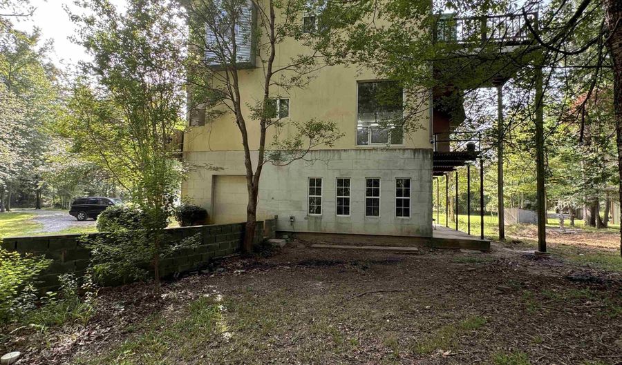 5231 VICTORY Ln, Bastrop, LA 71220 - 5 Beds, 3 Bath