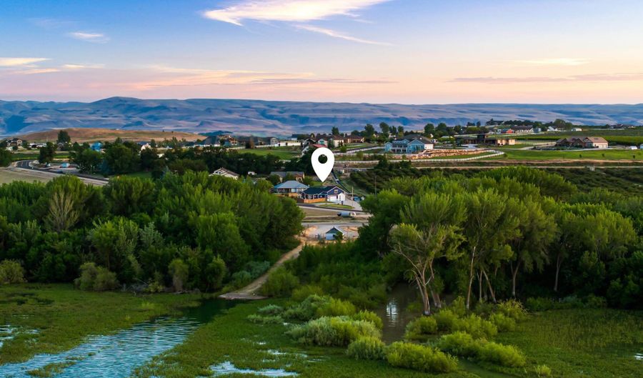 13855 Riverside Rd, Caldwell, ID 83607 - 4 Beds, 3 Bath