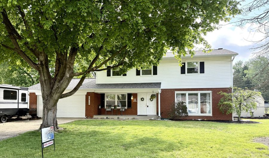 6419 Woodwind Dr, Indianapolis, IN 46217 - 4 Beds, 3 Bath