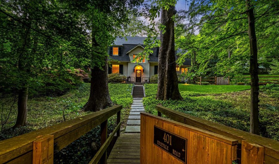 401 EDGEVALE Rd, Baltimore, MD 21210 - 3 Beds, 3 Bath