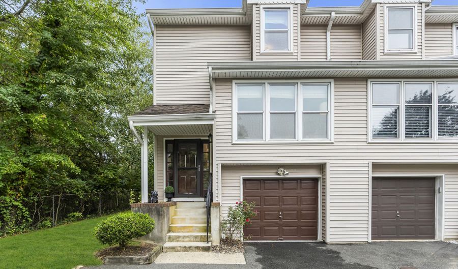 31 Mulberry Ct A, Brielle, NJ 08730 - 2 Beds, null Bath