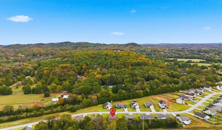 135 Oak Hollow Way, Aragon, GA 30104 - 3 Beds, 2 Bath