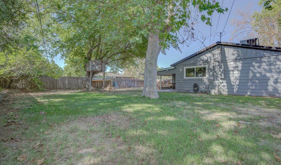 1879 Pinon Ave, Anderson, CA 96007 - 3 Beds, 2 Bath