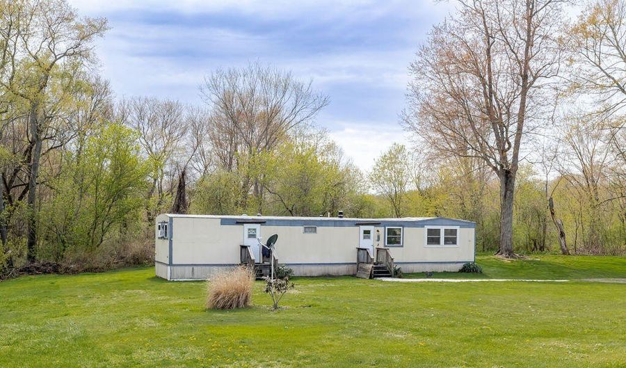 157 Simons Rd, Ancram, NY 12502 - 2 Beds, 1 Bath