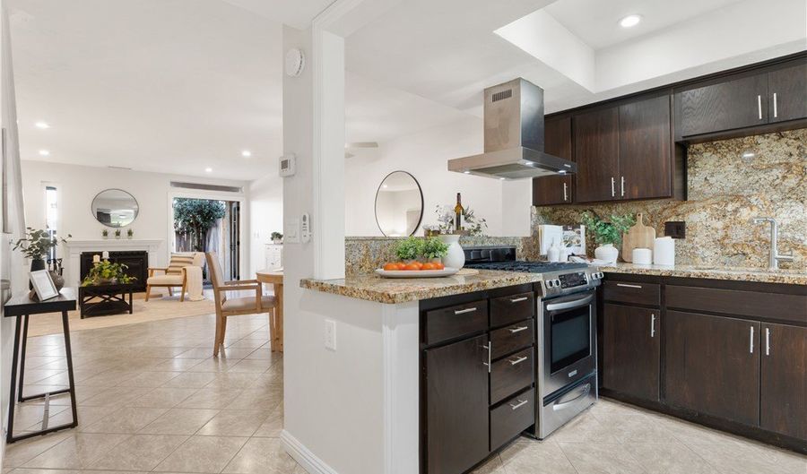 1143 N Broadway, Escondido, CA 92026 - 2 Beds, 3 Bath