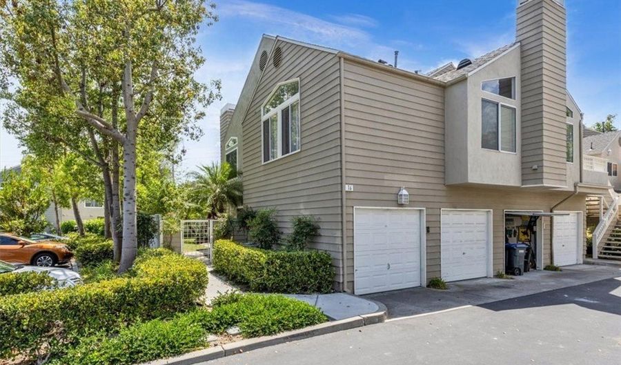 16 Pineoak, Aliso Viejo, CA 92656 - 2 Beds, 3 Bath