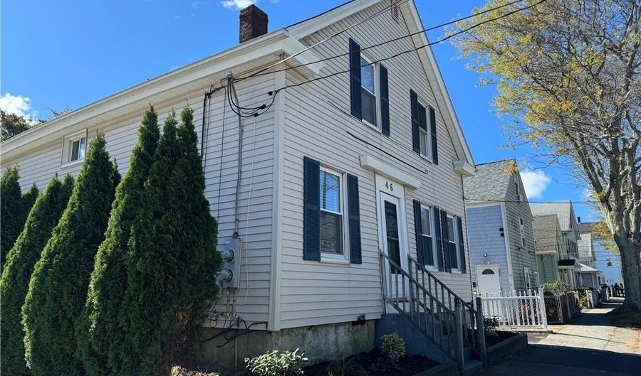 46 Mount Hope Ave, Bristol, RI 02809 - 2 Beds, 1 Bath