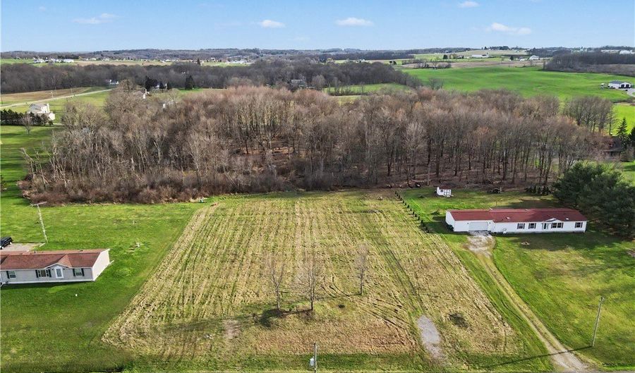 24865 Center Ave, Alliance, OH 44601 - 0 Beds, 0 Bath