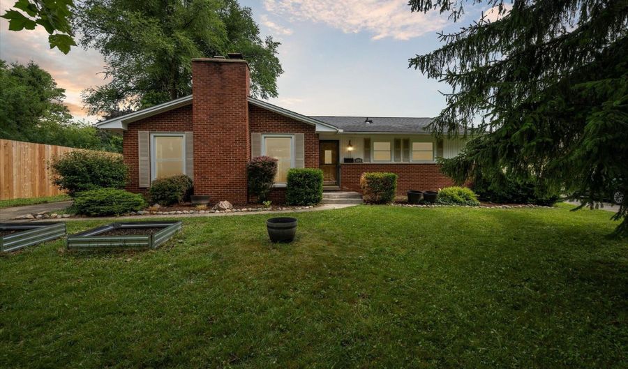 2010 Brampton Ct Ct, Ann Arbor, MI 48103 - 3 Beds, 2 Bath