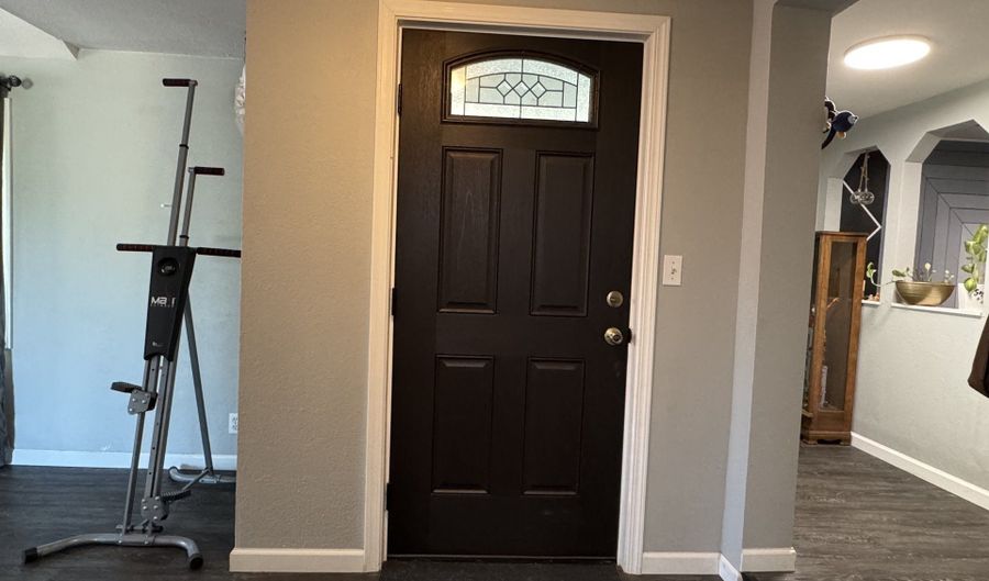 20530 S, Amity, OR 97101 - 3 Beds, 2 Bath