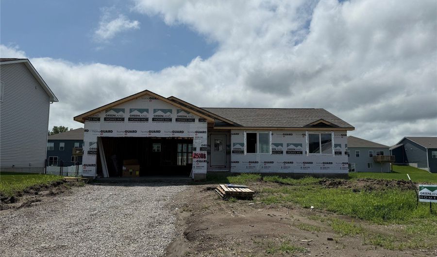 25088 Bluebird Cir, Adel, IA 50003 - 3 Beds, 2 Bath