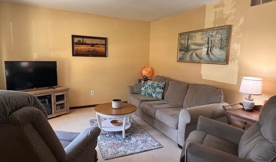 1064 Elmarna Ave, Ashland, OH 44805 - 3 Beds, 2 Bath