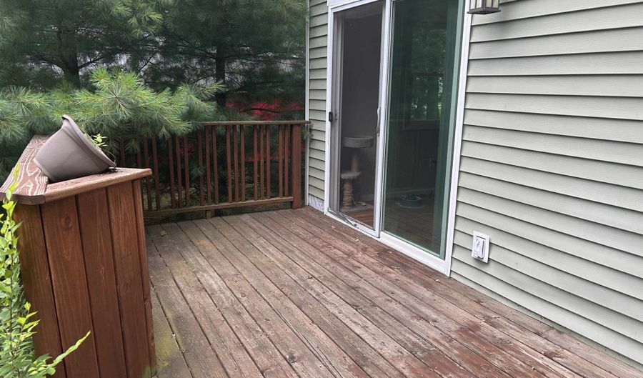5930 WAZEECHA Ave, Wisconsin Rapids, WI 54494 - 2 Beds, 2 Bath