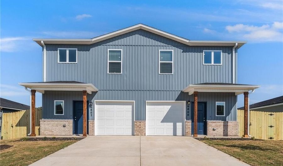 6802 SW Memphis Ave, Bentonville, AR 72713 - 3 Beds, 3 Bath