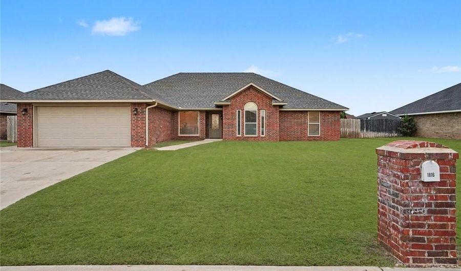 1816 Puma Dr, Altus, OK 73521 - 4 Beds, 2 Bath