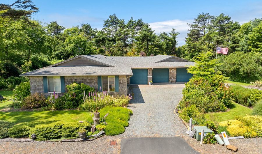79796 E BEACH Rd, Arch Cape, OR 97102 - 4 Beds, 3 Bath
