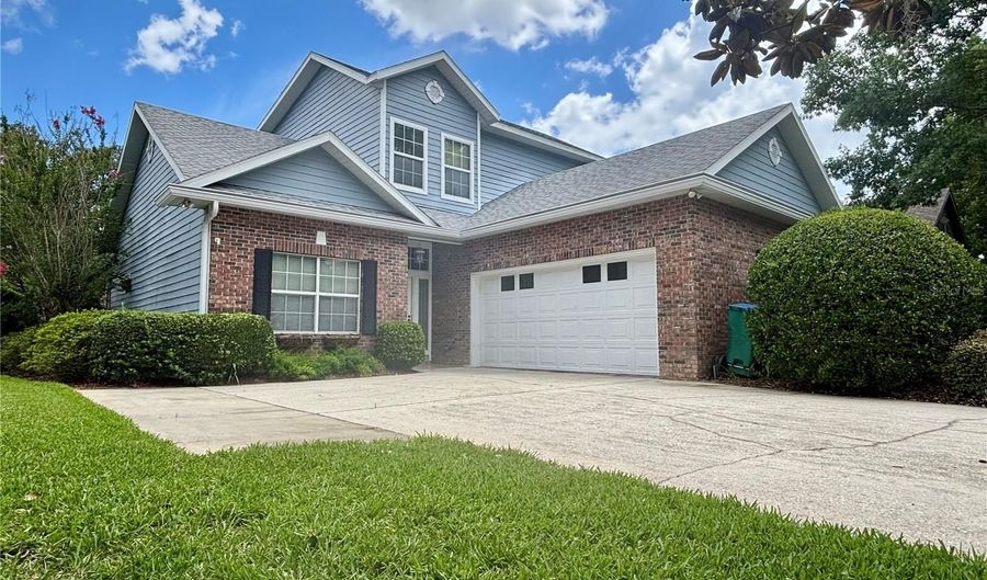 10961 PALMETTO Blvd, Alachua, FL 32615 - 3 Beds, 3 Bath