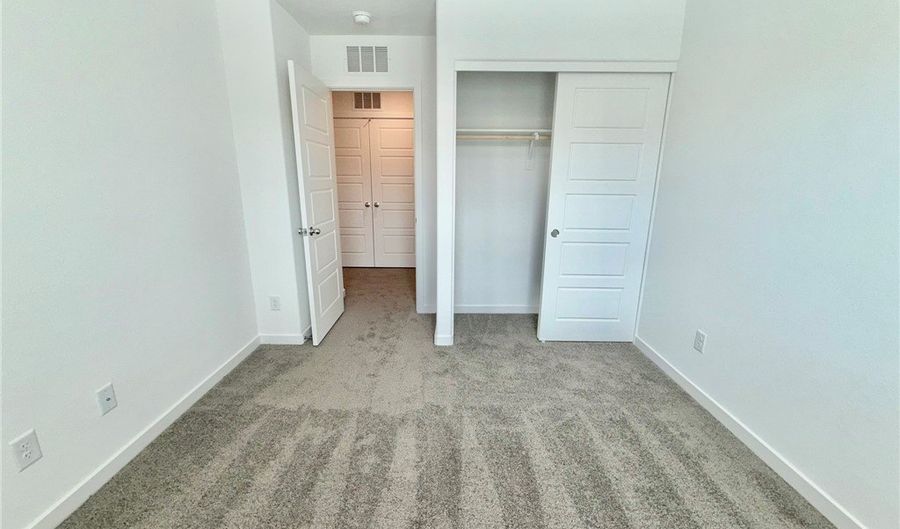 913 Rosy Starling St, Henderson, NV 89011 - 3 Beds, 3 Bath