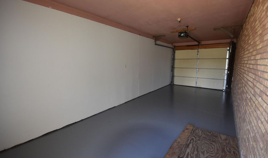 807 POPLAR St, Anthony, TX 79821 - 4 Beds, 2 Bath