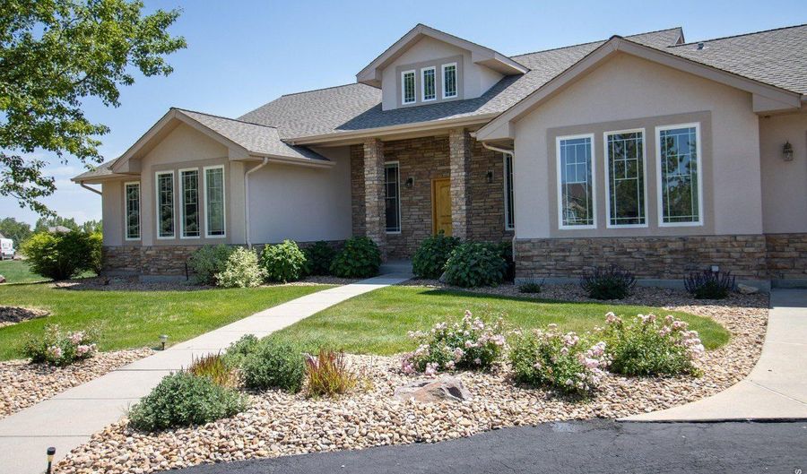 4251 Malibu Dr, Berthoud, CO 80513 - 4 Beds, 3 Bath