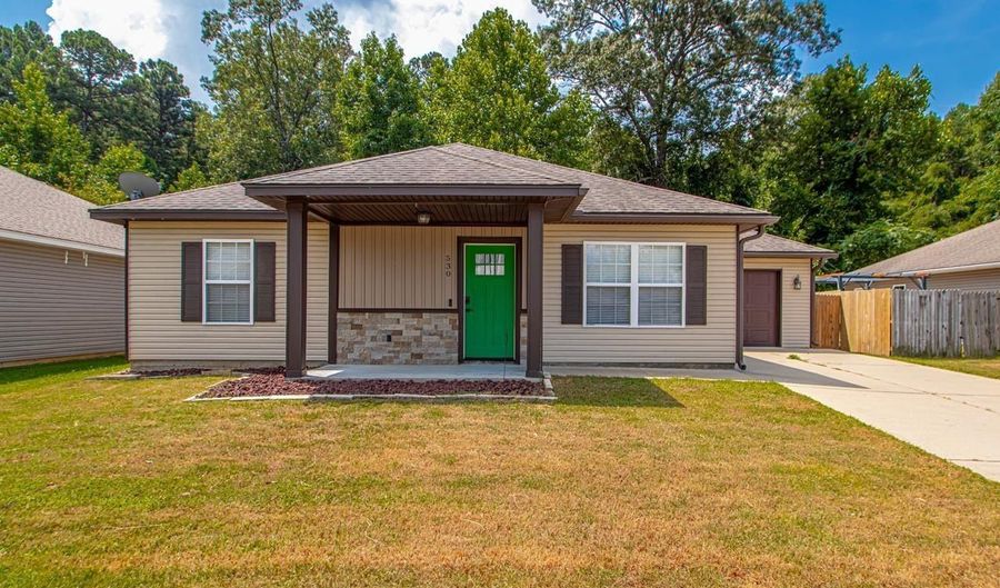 530 Wisteria Dr, Bauxite, AR 72011 - 3 Beds, 2 Bath