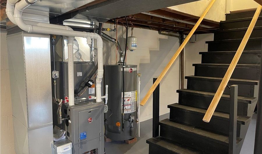 150 WATSON Rd, Allegheny Twp., PA 15613 - 3 Beds, 1 Bath