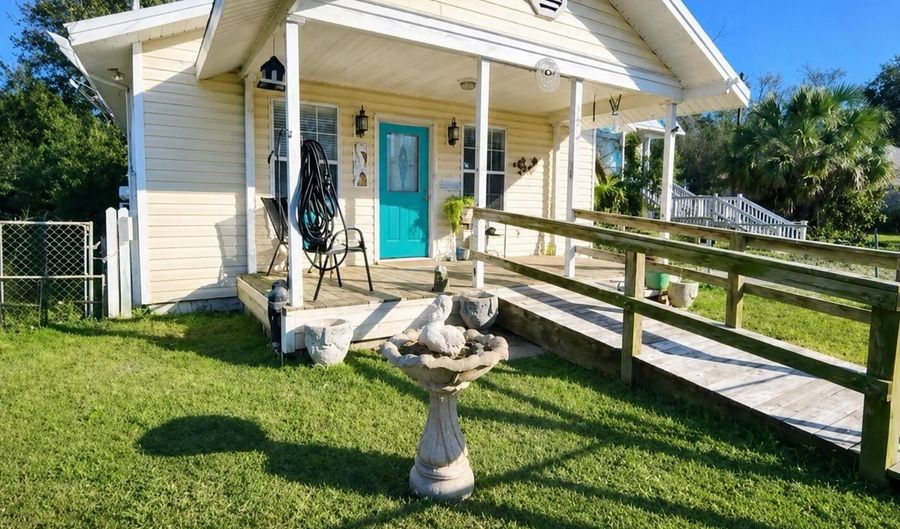 332 Haise St, Biloxi, MS 39530 - 2 Beds, 2 Bath
